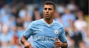 «الهداف» يرصد خطة بيب جوارديولا بعد غياب أسطورة مانشستر سيتي لإصابته برباط صليبي  