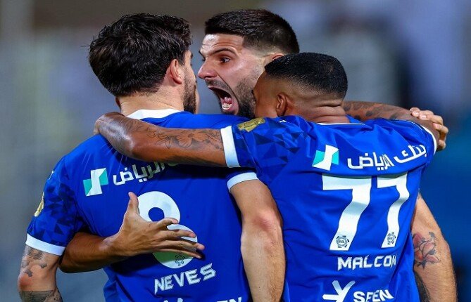الهلال يحقق فوزاً كبيراً علي الاتحاد في الدوري السعودي
