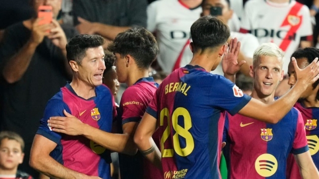 برشلونة يأمل في عودة نجمه غافي بايز