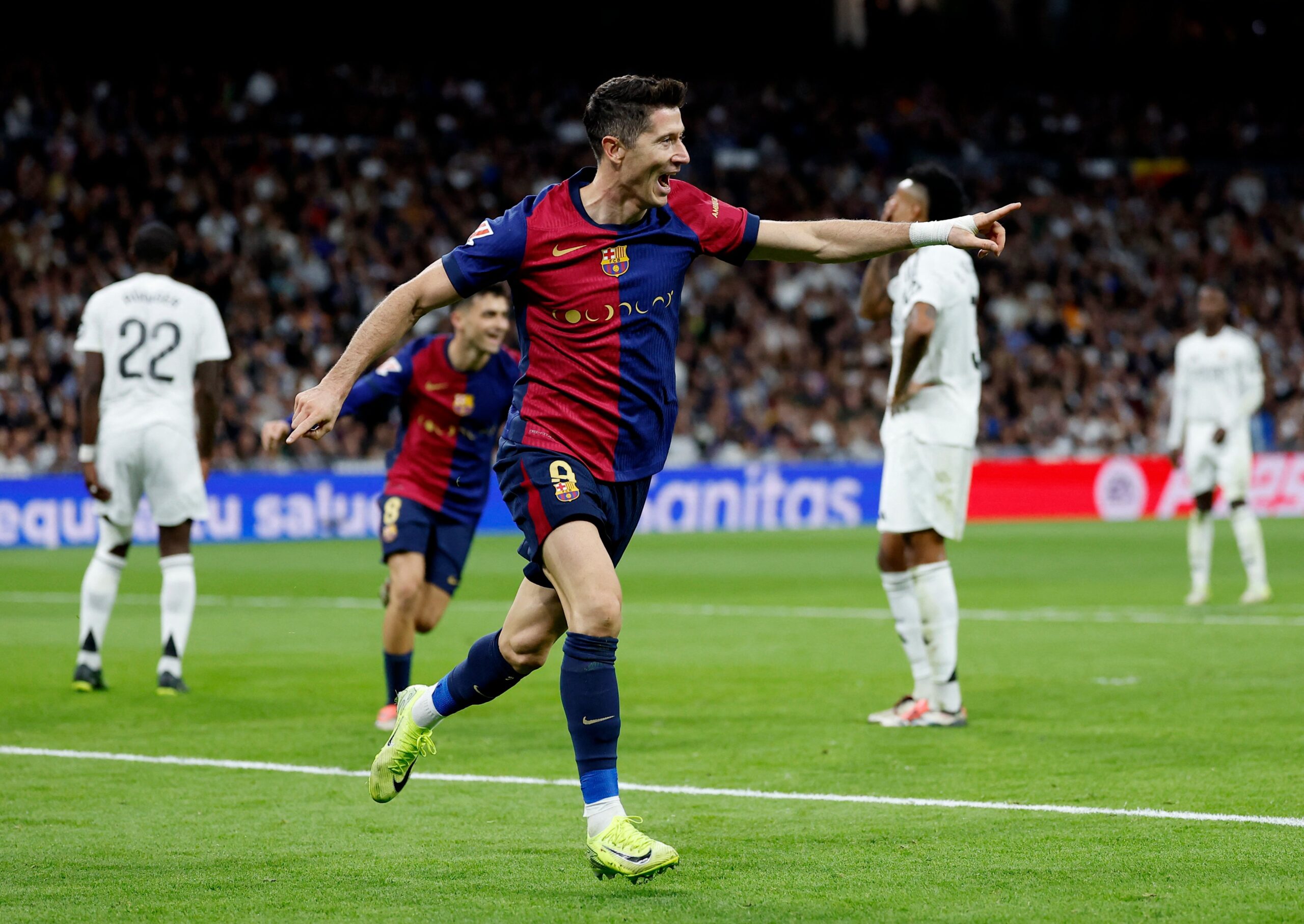 تحرك هادئ.. برشلونة يستقر على خليفة ليفاندوفسكي