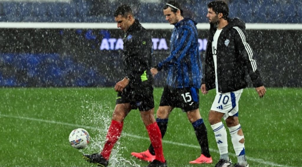 رسميًا: إلغاء مباراة أتالانتا وكومو بسبب الأمطار الغزيرة في بيرجامو