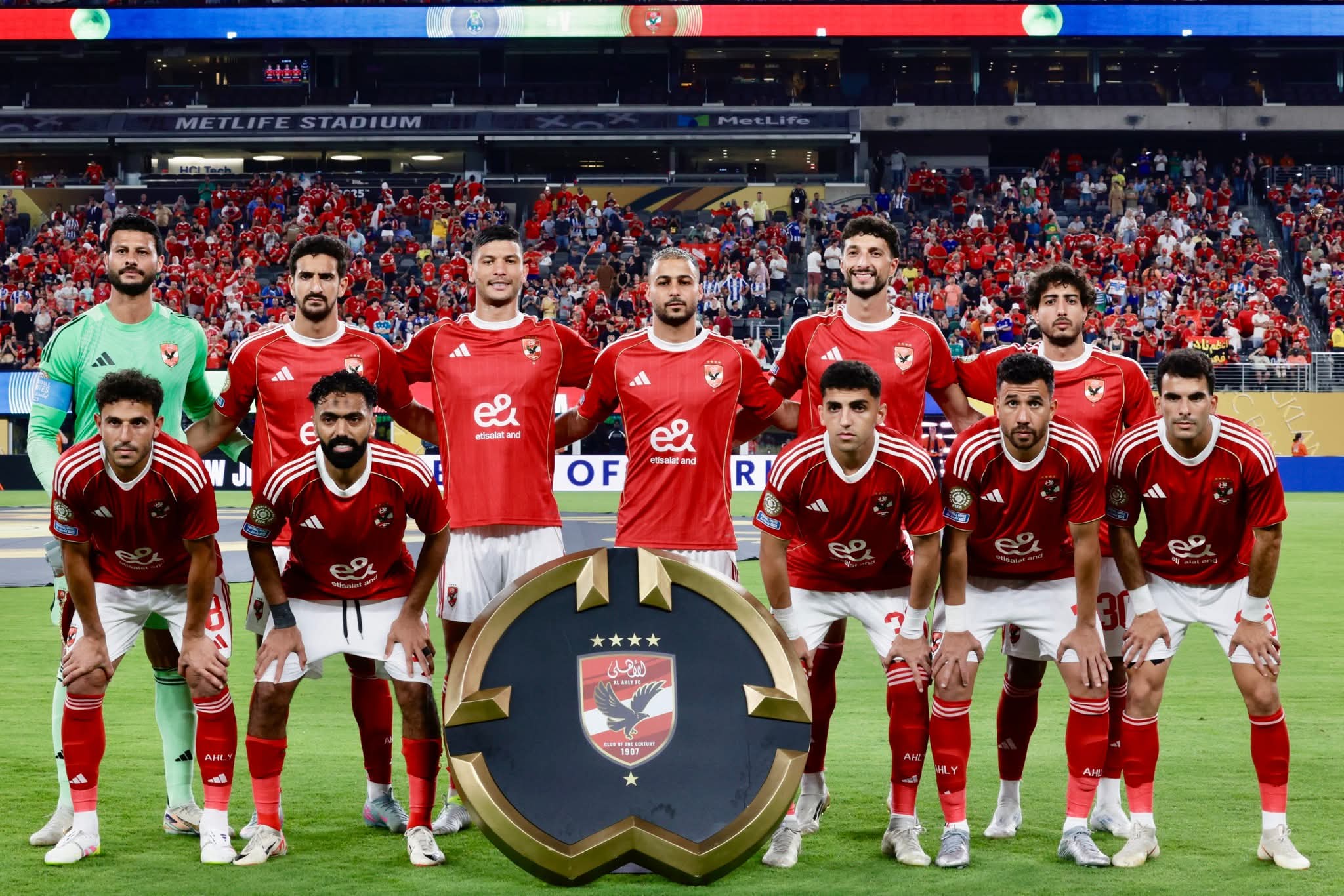 عاجل ورسميًا.. الأهلي يحسم مستقبل نجمه من الرحيل