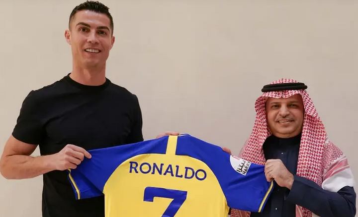 هل يُجدّد لموسم آخر؟.. رونالدو يكشف موعد انتهاء تعاقده مع النصر السعودي