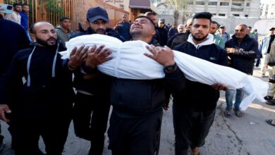 14 شهيدا إثر قصف الاحتلال منزلين في جباليا وحي التفاح بقطاع غزة