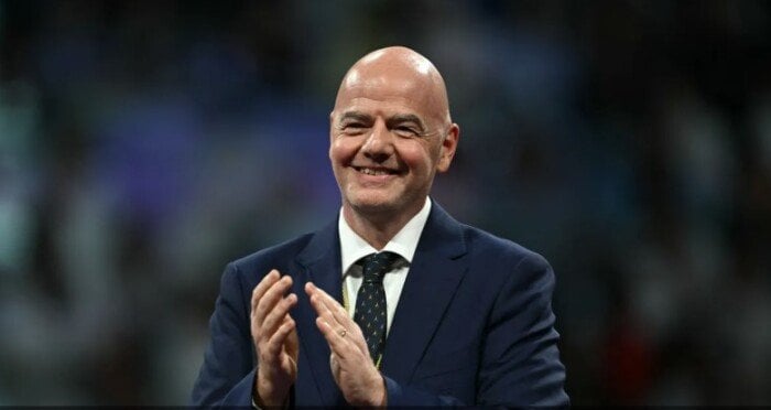 إنفانتينو يتغنى بنجاح كأس العالم للأندية