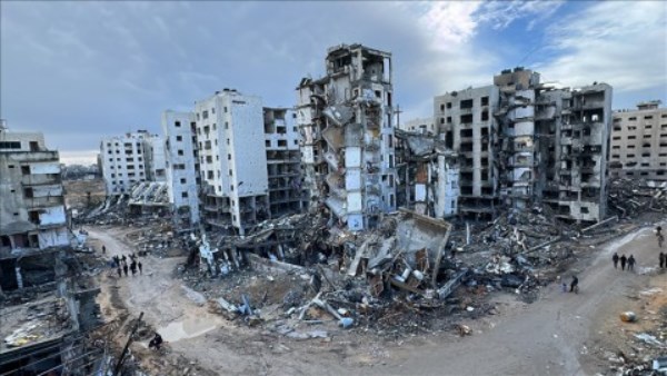 الاحتلال يوافق مبدئيًا لـ قطر ودول أخرى ببدء إعادة إعمار غزة