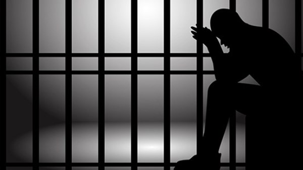 الحبس سنتين وغرامة 10 آلاف جنيه عقوبة كل قائد سيارة تسبب في إصابة شخص أو أكثر