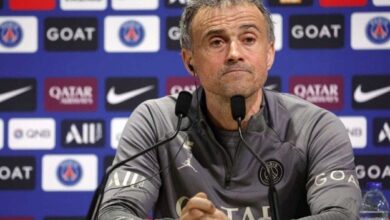 العقوبات تنتظر إنريكي بعد مشادته مع لاعب تشيلسي «جواو بيدرو»