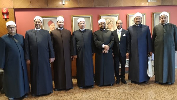 المنطقة الأزهرية تشارك في جناح الأزهر الشريف بمعرض مكتبة الإسكندرية