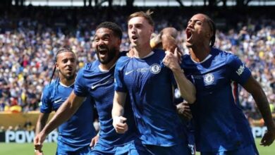 “بالمر لاعب عالمي وترامب سلم الكأس”
