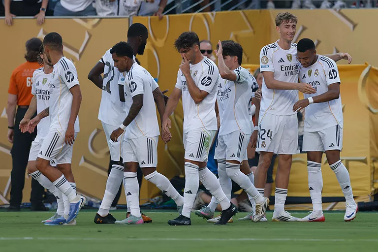 بعد أرسنال وليفربول.. عملاق إنجليزي يستهدف التعاقد مع جوهرة ريال مدريد