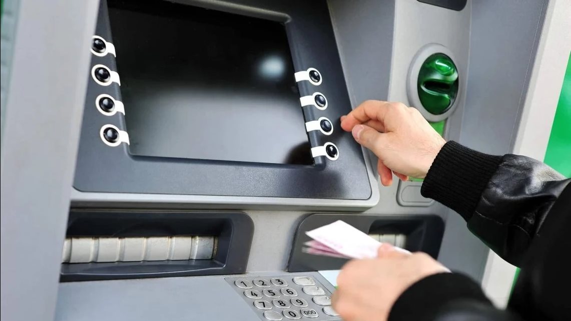 رسميًا بعد قرار البنك المركزي الجديد.. حدود السحب من البنوك وماكينات الـATM وإنستاباي