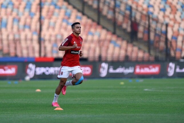 سيراميكا كليوباترا يعلن التعاقد مع ثنائي الأهلي الدبيس وخالد عبد الفتاح