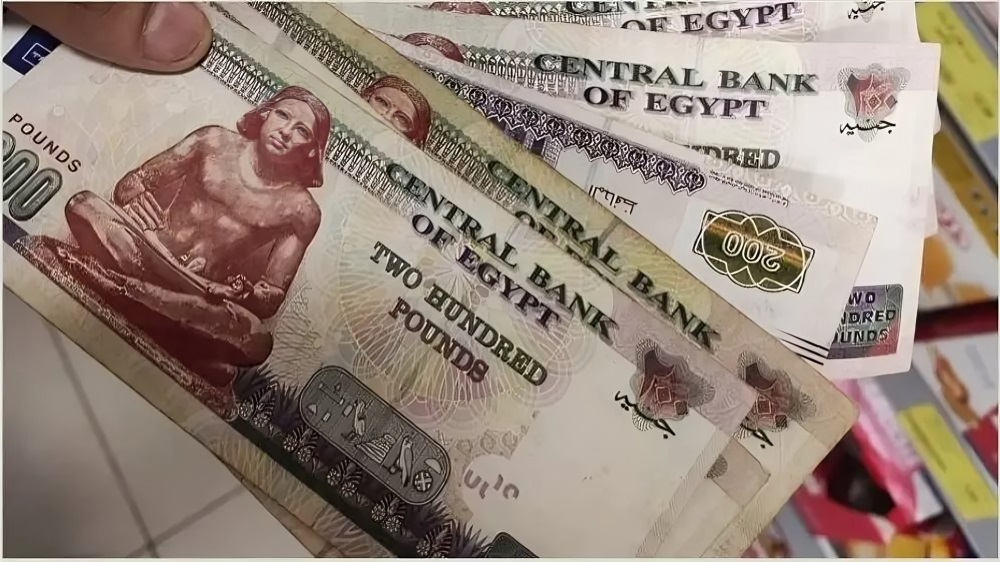 صرف 3000 جنيه زيادة لهؤلاء الموظفين.. موعد مرتبات شهر يوليو 2025