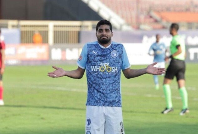 عرض إماراتي يؤمن بيراميدز ويربك حسابات إبراهيم عادل