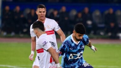 لا يستحق البقاء.. أيمن يونس يفتح النار على نجم الزمالك