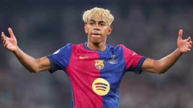 لامين يامال| تجديد العقد مع برشلونة حلم يتحقق.. وارتداء الرقم 10 شرف كبير