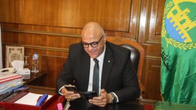 محافظ القليوبية يهنئ أوائل الدبلومات الفنية