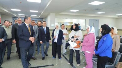 محافظ دمياط يتفقد العيادات الخارجية وكليات الطب والصيدلية وطب الأسنان