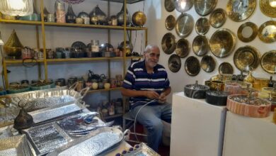 معرض "ديارنا"| عندما يصبح الابن أستاذ.. أحمد عبد السميع يضيء الساحل ببريق النحاس