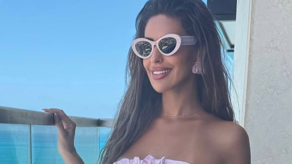 مي سليم تستعرض أنوثتها بإطلالة جريئة