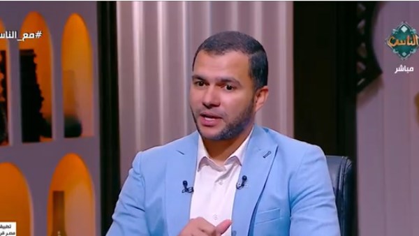 هل يجوز إخراج الزكاة للأخ أو الأخت؟.. أستاذ بجامعة الأزهر يكشف